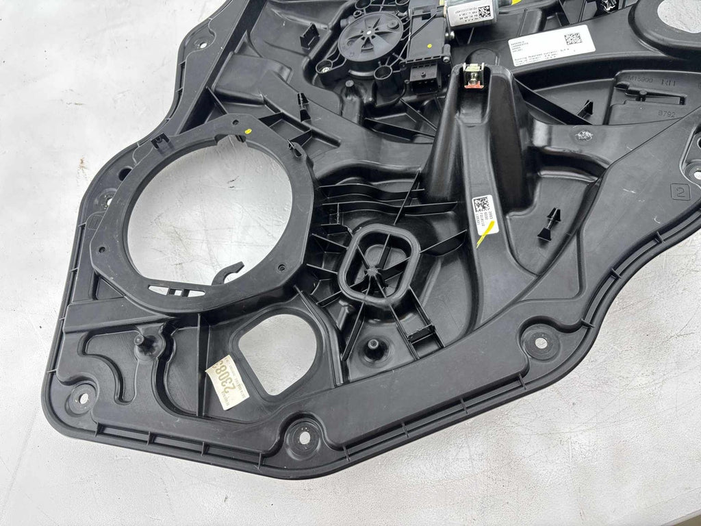 18-25 Alfa Romeo Stelvio Rear Right Door Window Regulator & Motor W/ Carrier OEM