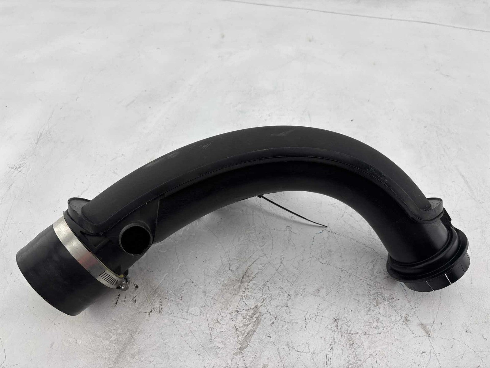 16-18 Ford Focus RS Air Inlet Pipe-Intake Pipe- Air Intake G1FY 9C623-S