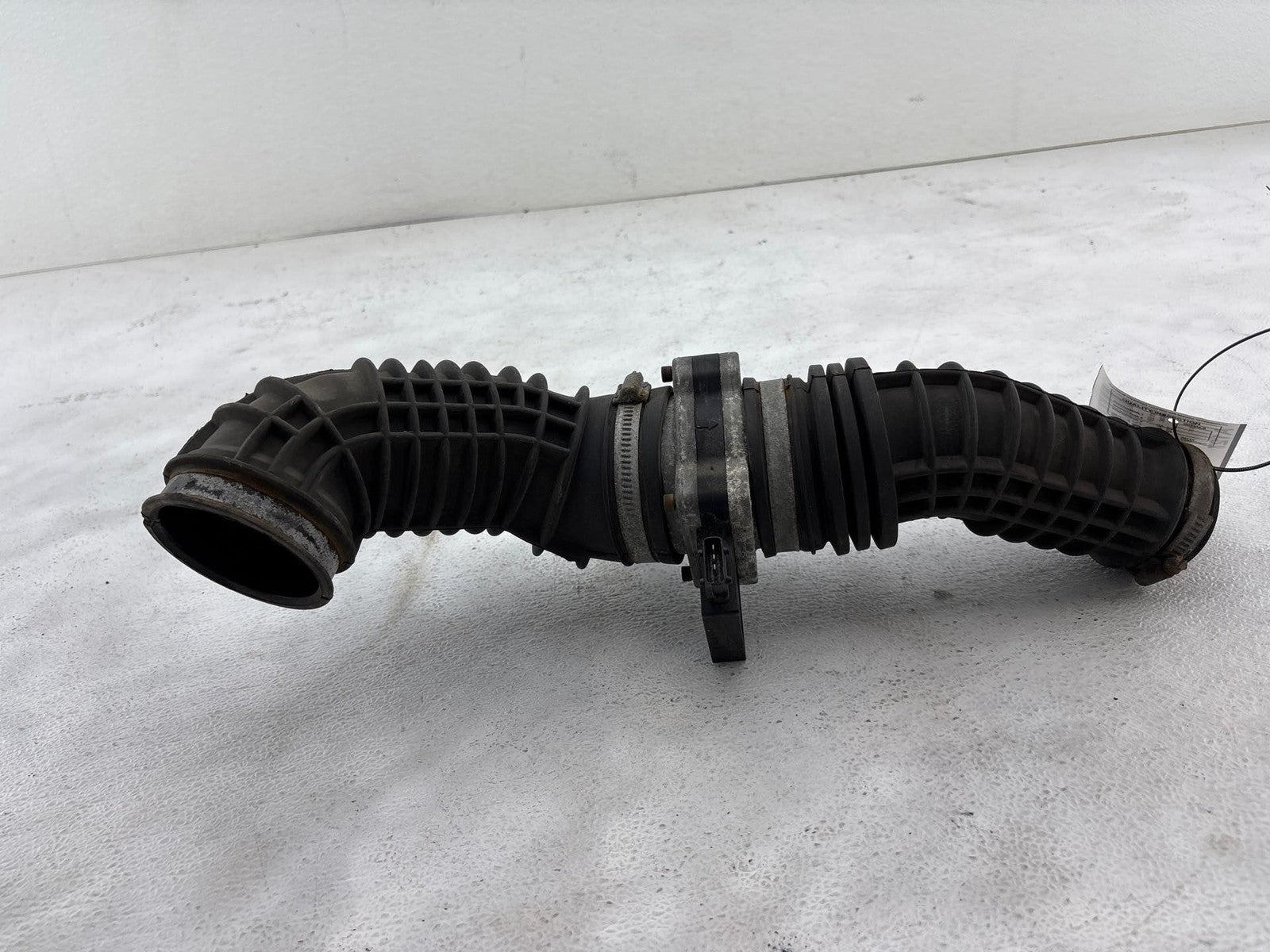 1999-2009 Saab 9-5 Mass Air Flow Meter Sensor W/ Hose 55557008 OEM