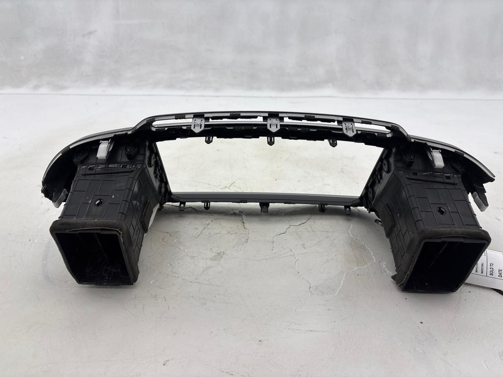 16-20 Kia Sorento Center Dash Radio Bezel Trim Panel W/ AC Vent OEM 84740-C6200