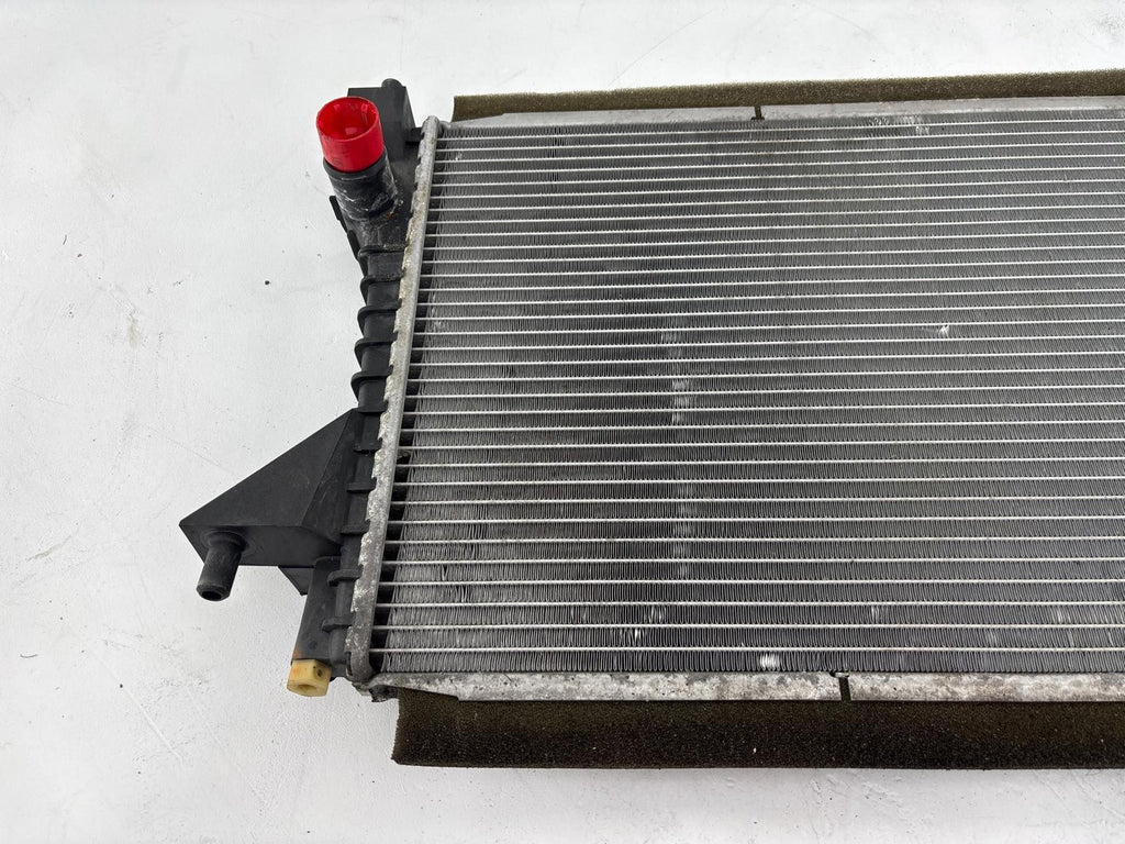1996-2007 Ford Taurus Engine Cooling Radiator Assembly OEM