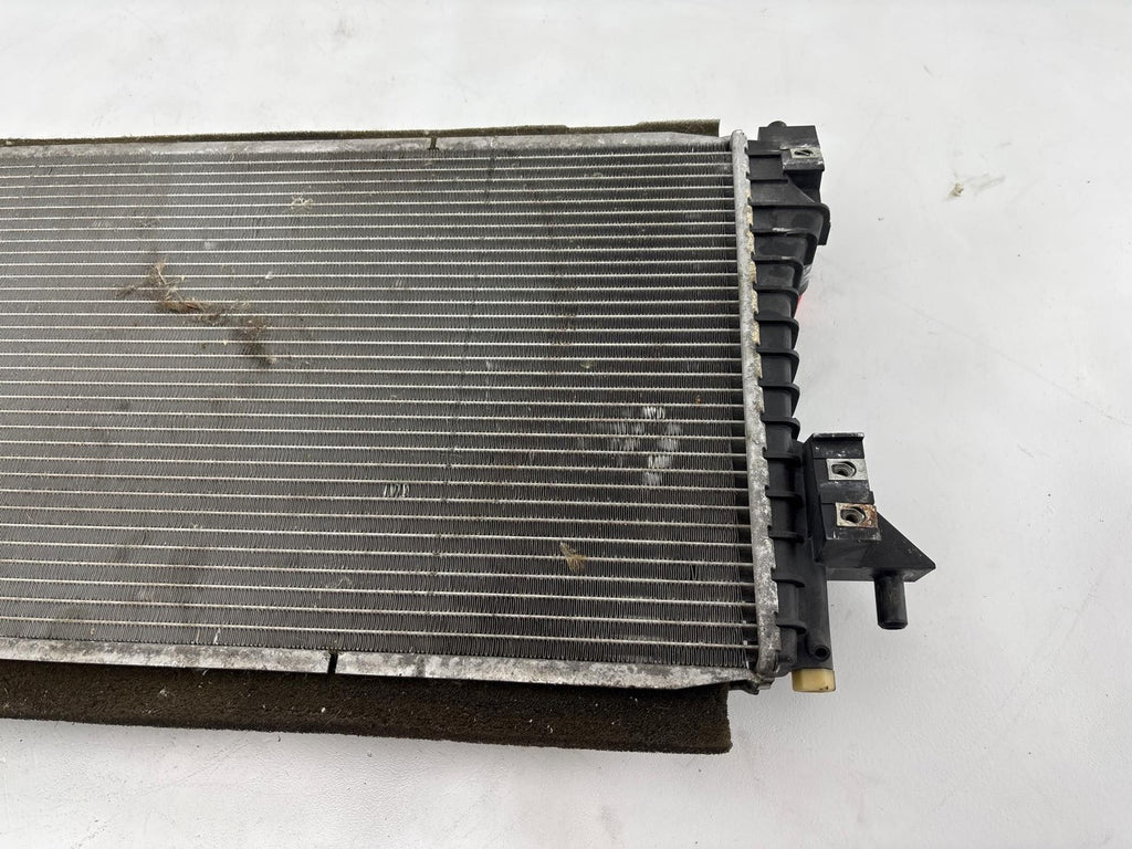 1996-2007 Ford Taurus Engine Cooling Radiator Assembly OEM