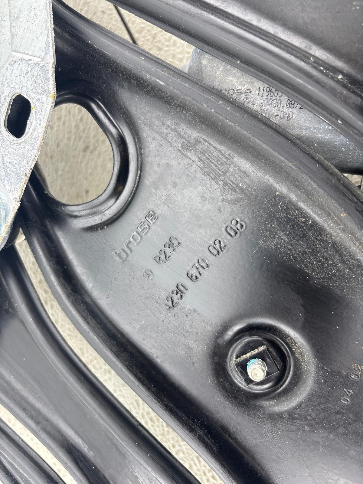 03-11 Mercedes SL600/500 Rear Right Quarter Window Regulator Motor Plate OEM