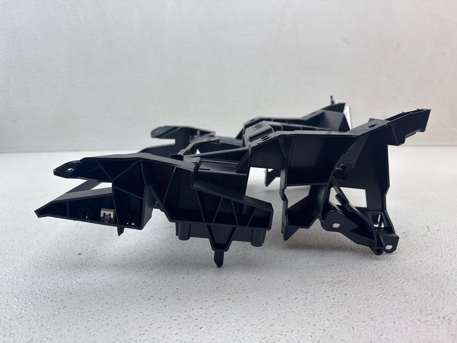 18-2022 LAND RANGE ROVER L405 DASH CENTER BRACKET SUPPORT OEM # JK5204268APIA02