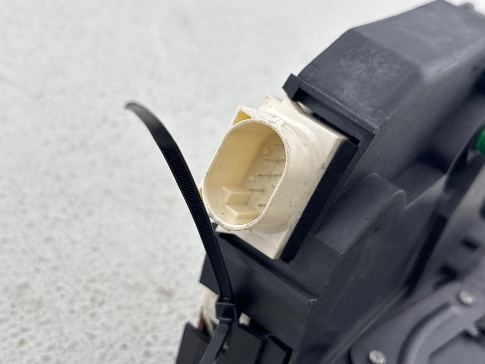 03-12 Range Rover Rear HSE Left Driver Side Door Lock Latch Actuator OEM