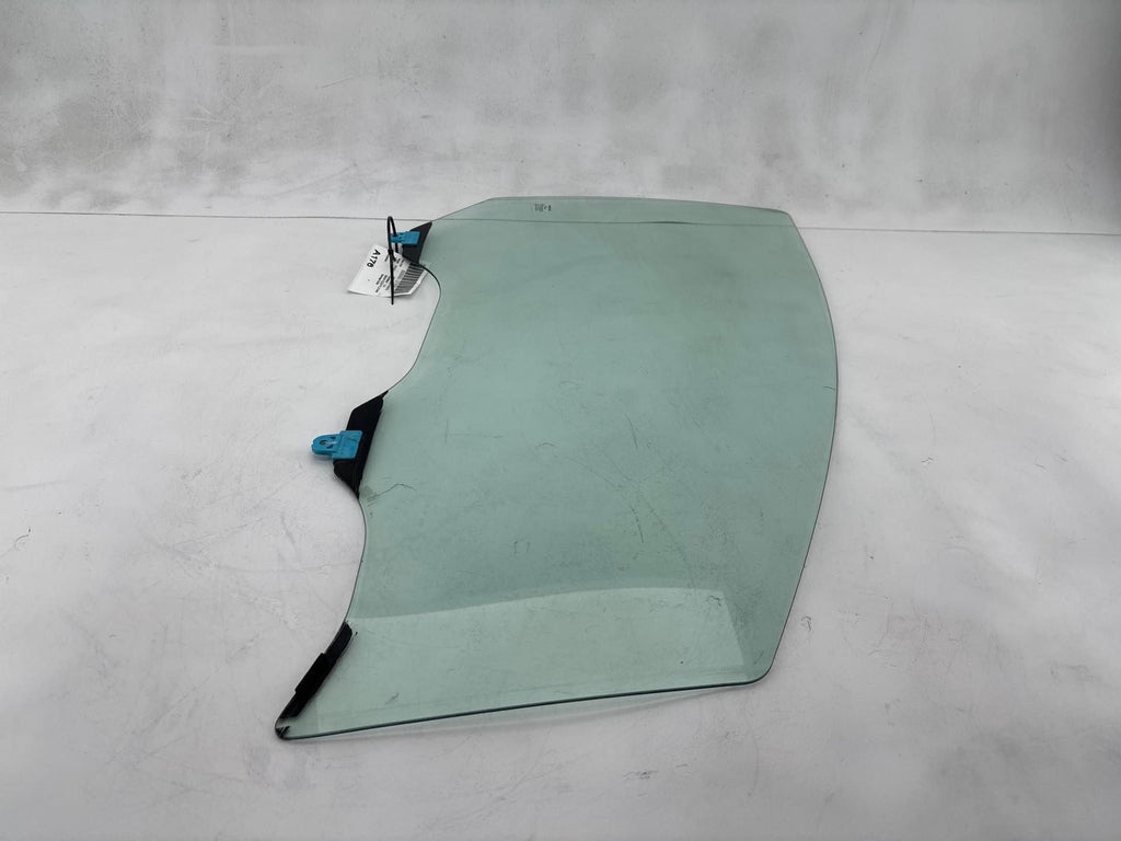 14-17 Nissan Versa Hatchback Front Right Door Window Glass OEM