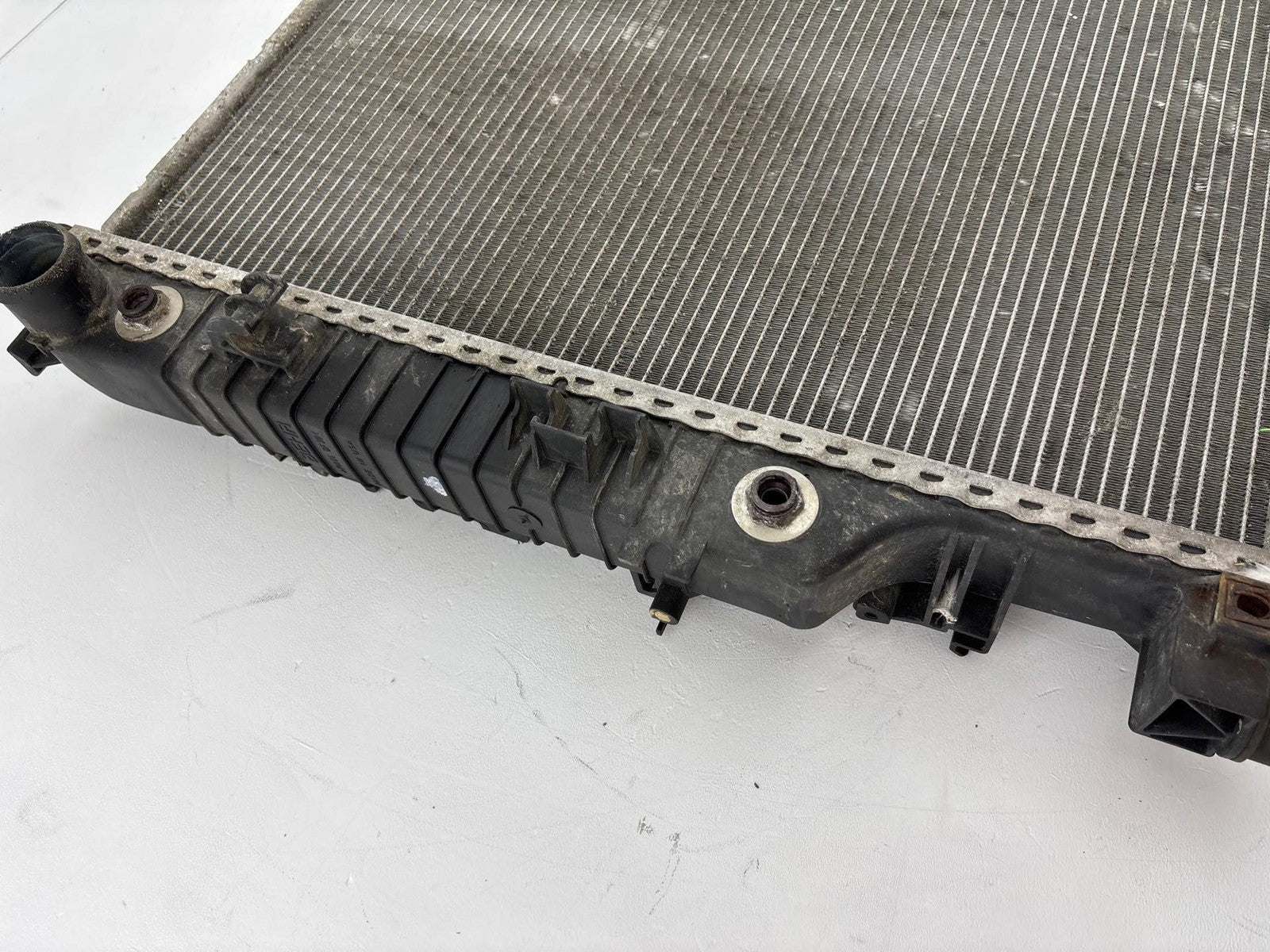 09-12 Mercedes GL450 Engine Cooling Radiator Assembly OEM