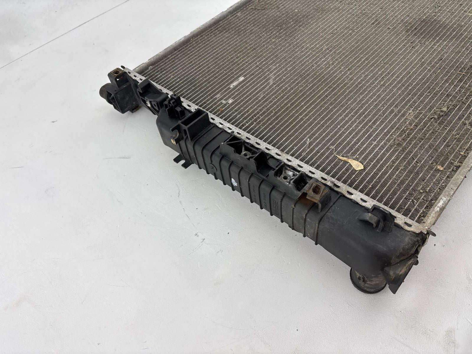 09-12 Mercedes GL450 Engine Cooling Radiator Assembly OEM