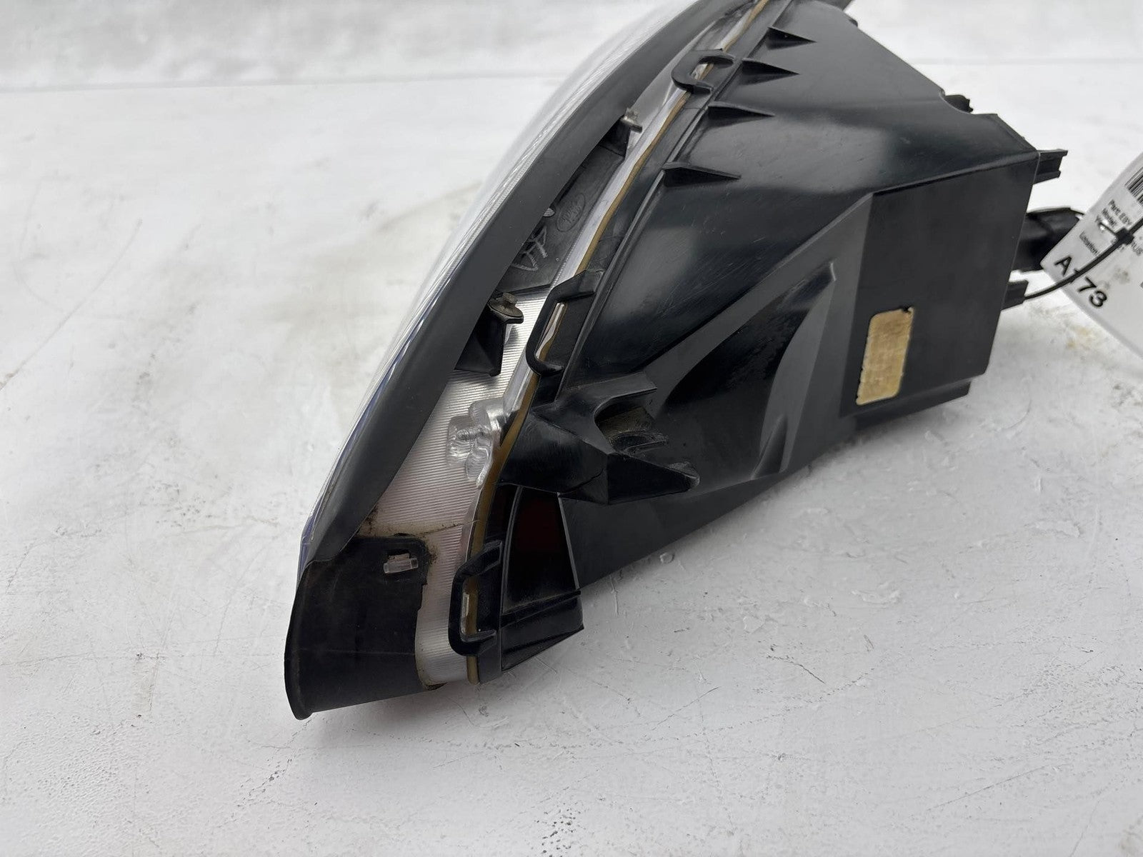 2000-2007 Ford Taurus Front Right Headlight Assembly OEM