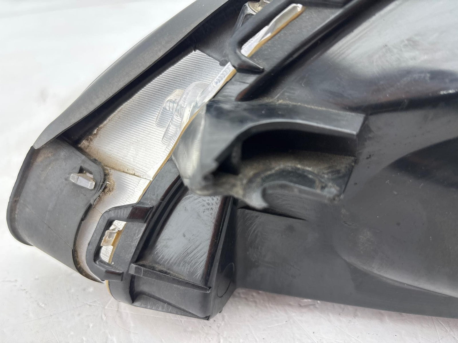 2000-2007 Ford Taurus Front Right Headlight Assembly OEM