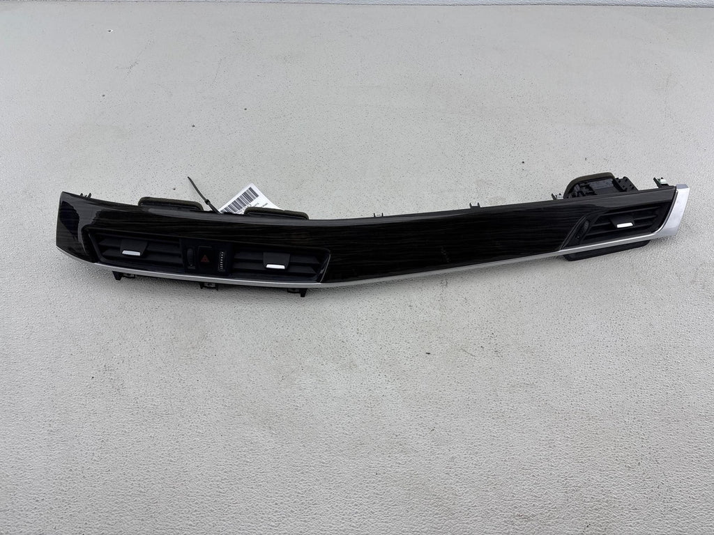 17 BMW BMW X1 Dash Cover OEM