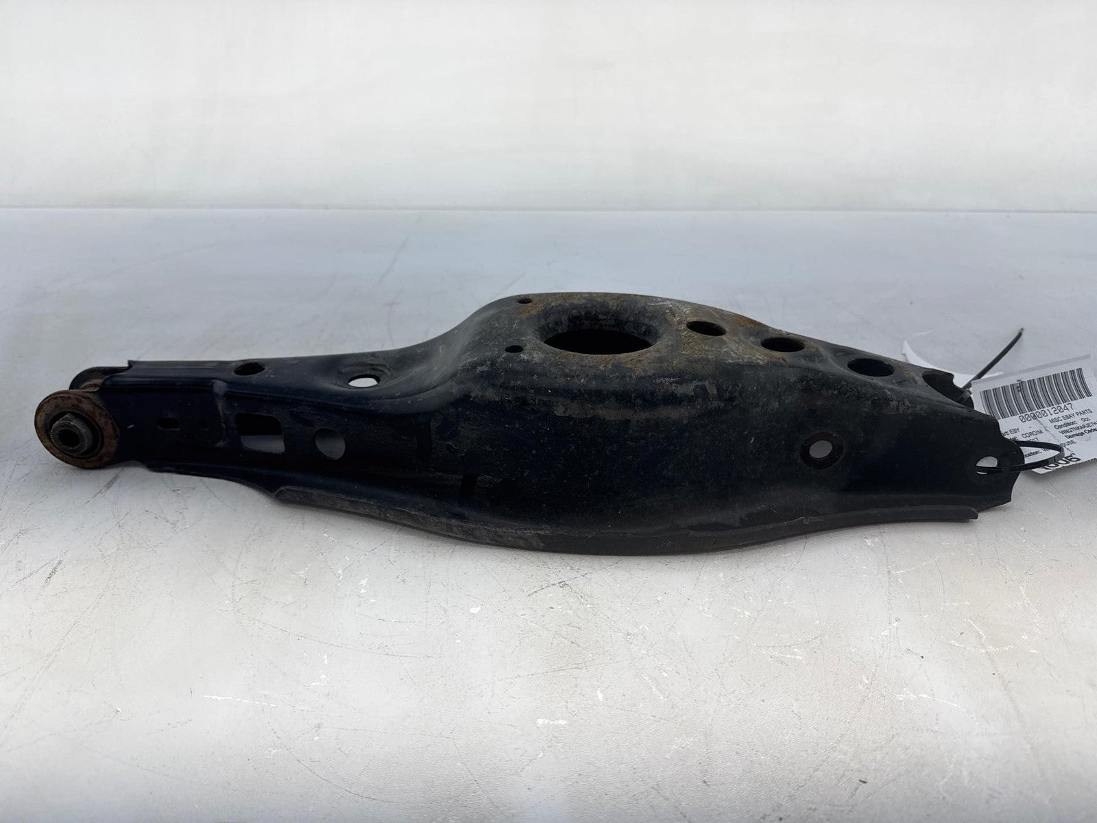 17-18 TOYOTA COROLLA IM FWD REAR RIGHT LOWER CONTROL ARM SPRING PERCH OEM