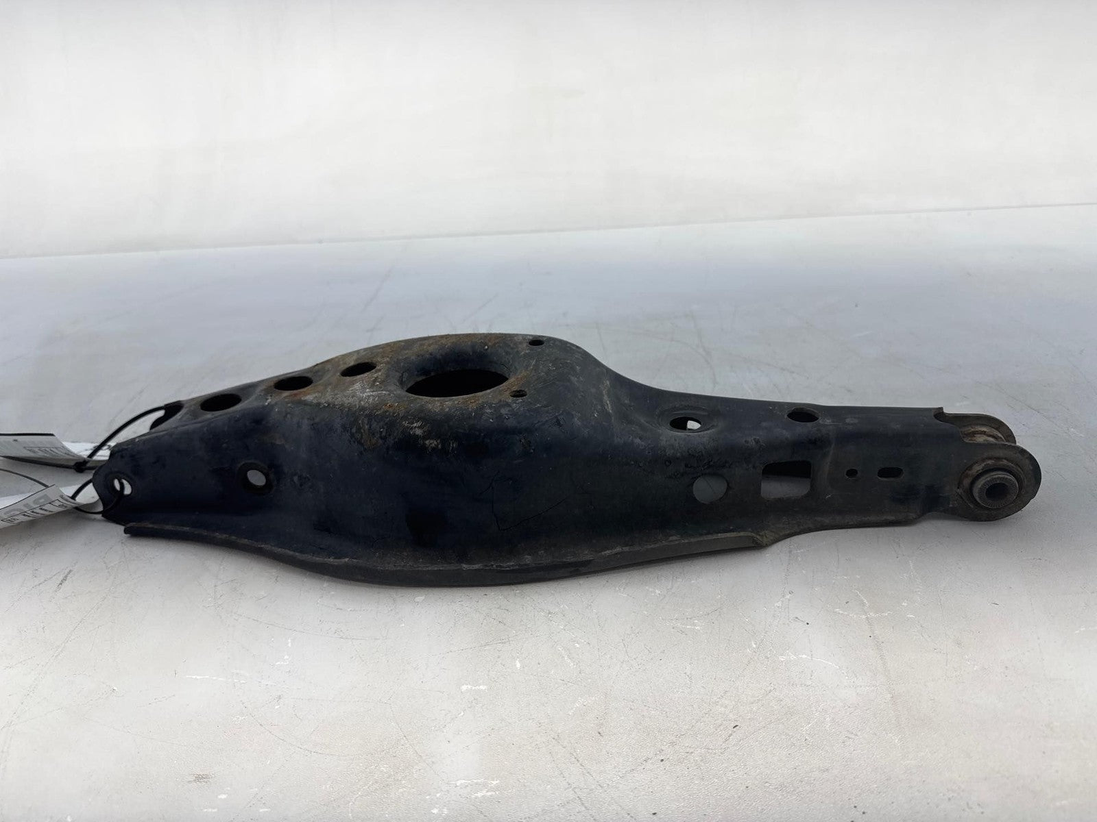 17-18 TOYOTA COROLLA IM FWD REAR RIGHT LOWER CONTROL ARM SPRING PERCH OEM