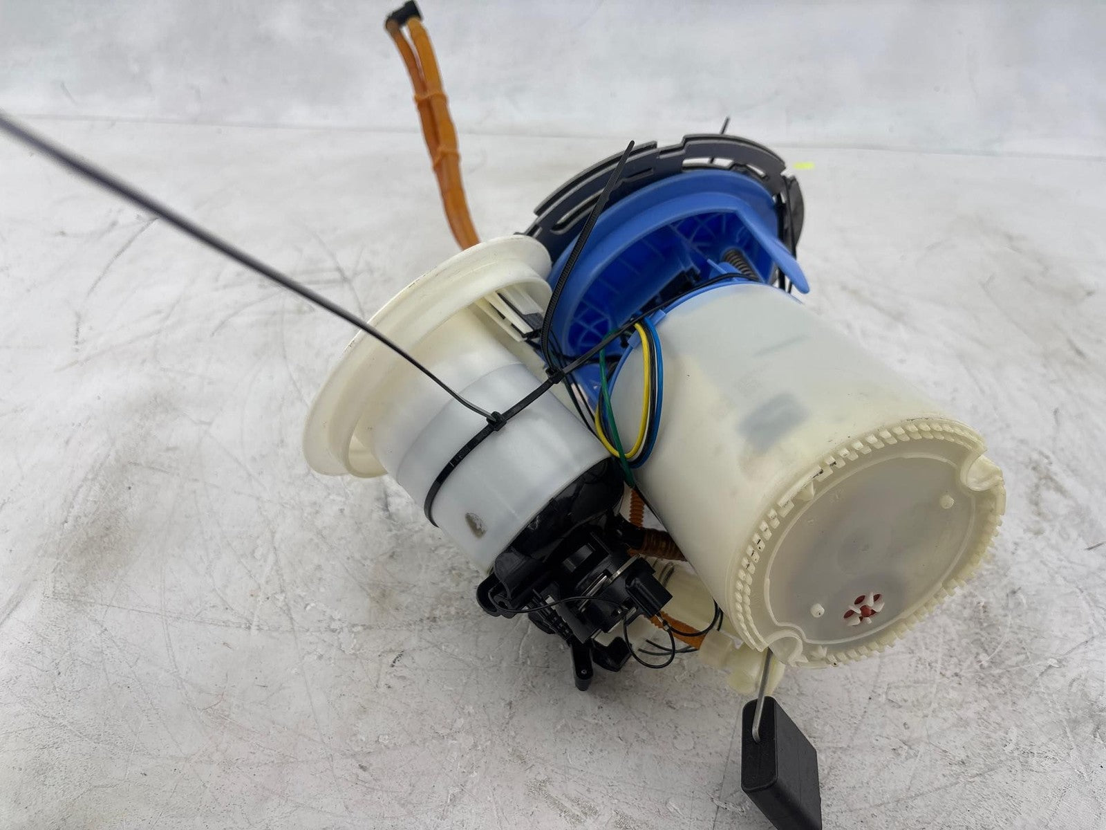 12-16 Mercedes E350 E300 Left Side Fuel Pump Level Sensor OEM