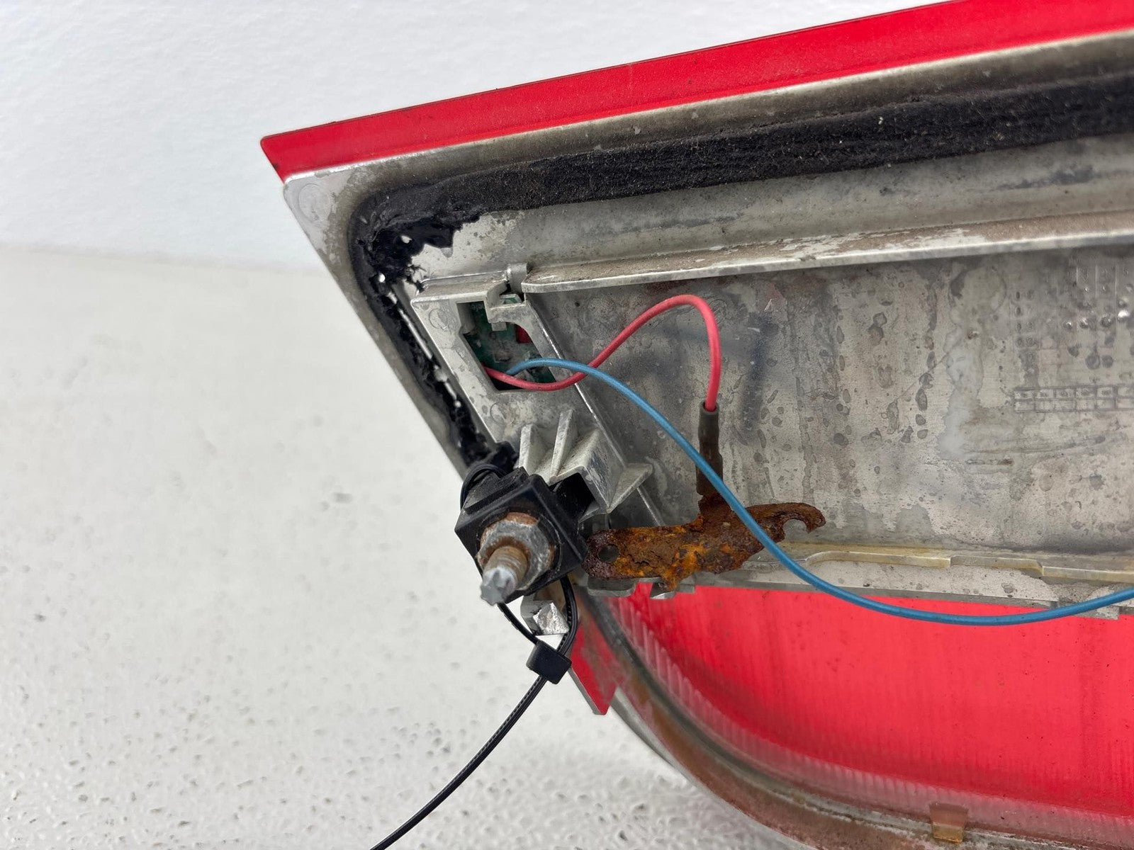 07-10 BMW E70 X5 Front Left Driver Side Inner Tail Light Taillight Lamp OEM