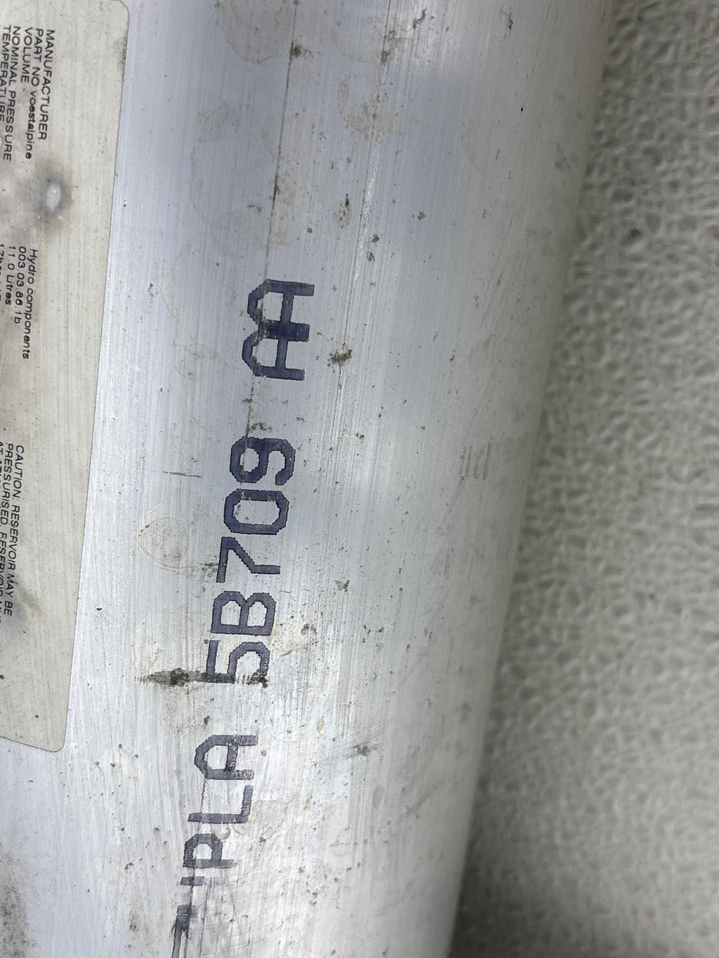 13-22 Land Rover Range Rover Air Suspension Reservoir OEM