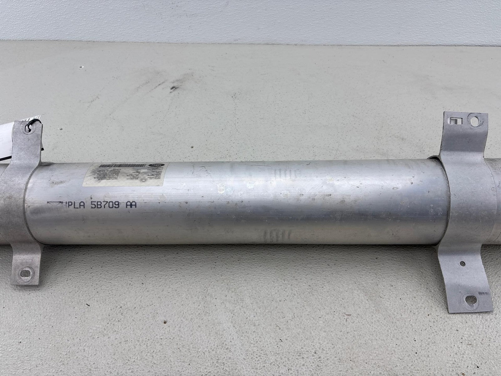 13-22 Land Rover Range Rover Air Suspension Reservoir OEM