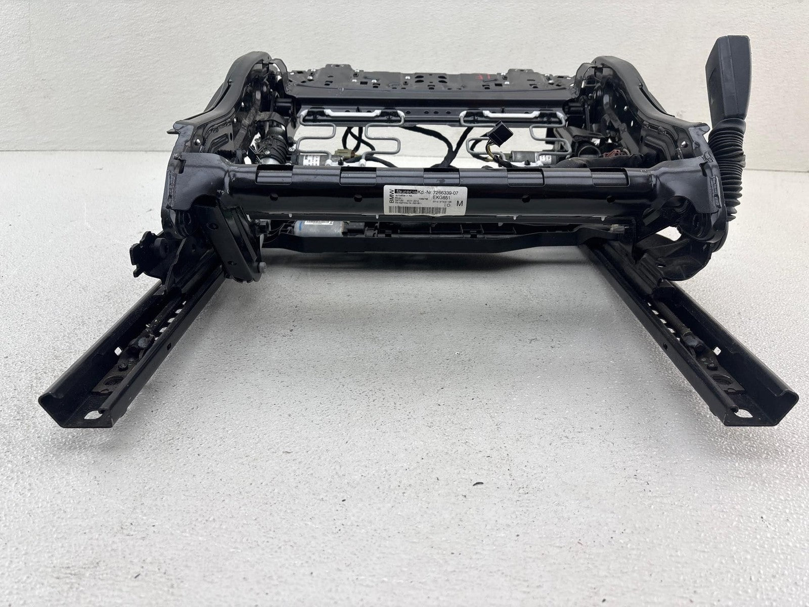 09-15 BMW 550I 750Li 750i F01 F02 Front Left Driver Seat Track Rail OEM