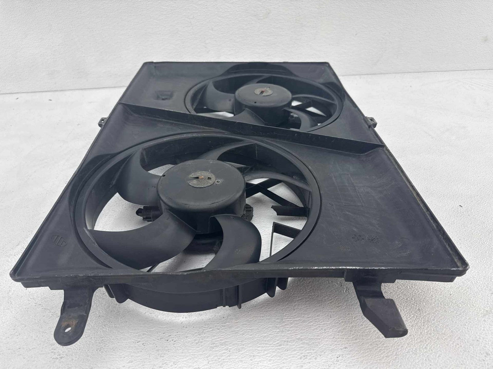 08-17 Gmc Acadia 3.6L Radiator Cooling Fan Assembly OEM