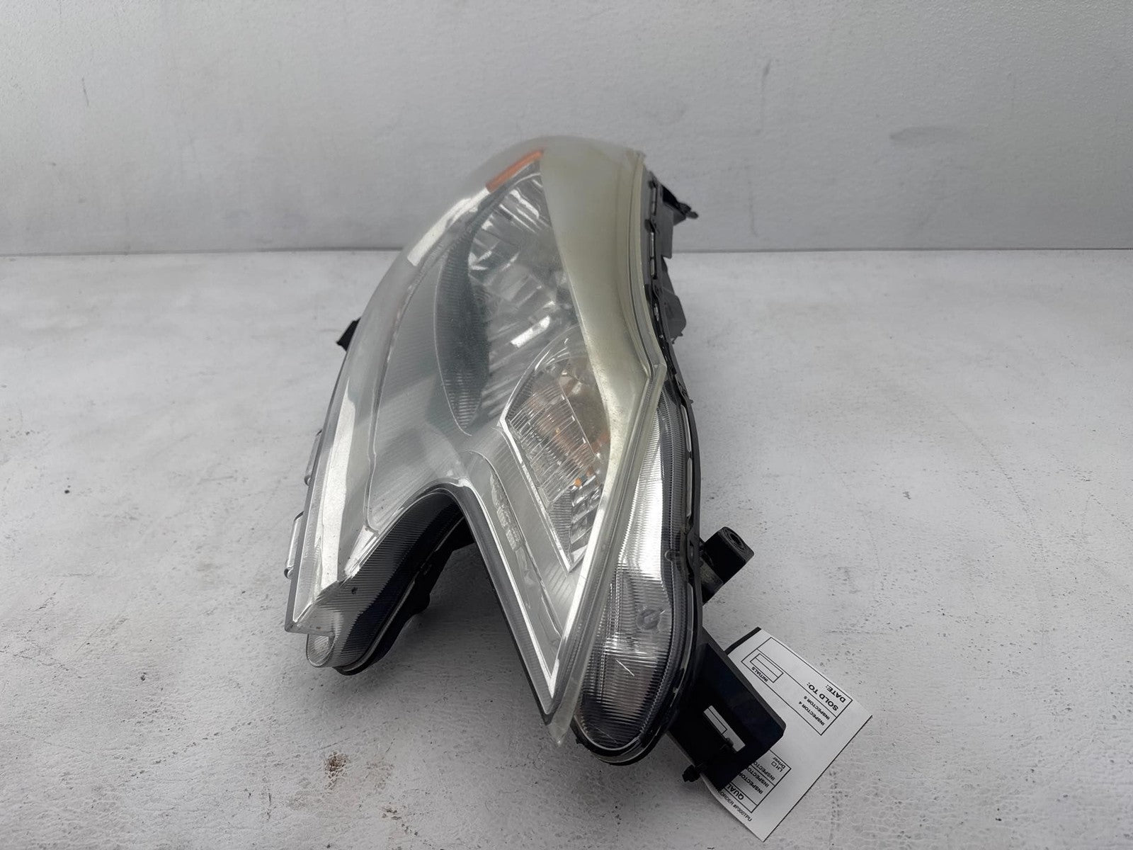 14-17 Nissan Versa Hatchback Front Right Headlight Assembly OEM