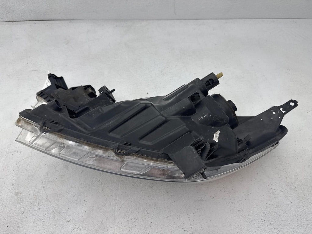 14-17 Nissan Versa Hatchback Front Right Headlight Assembly OEM