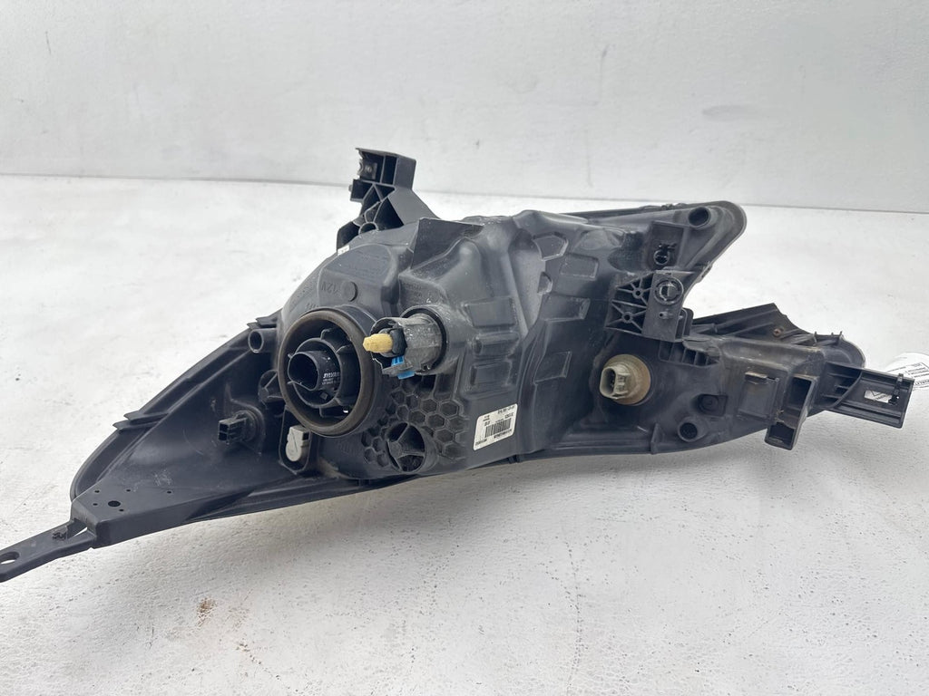 14-17 Nissan Versa Hatchback Front Right Headlight Assembly OEM