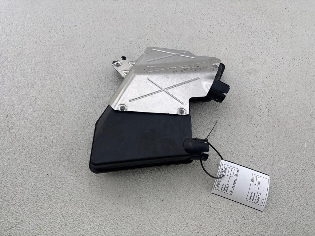 19-23 BMW X5 AIR INTAKE RESONATOR