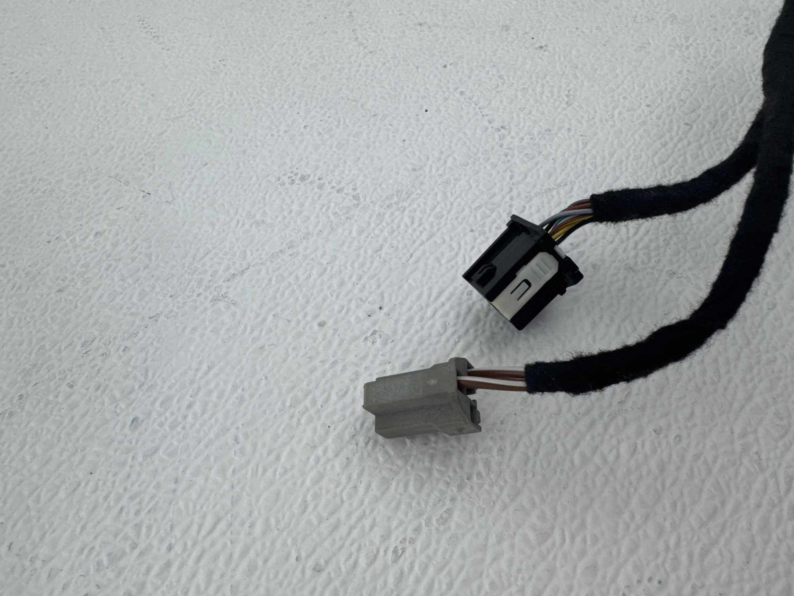 16-18 Ford Focus RS Center Console Floor With Arm Rest Leather Black OEM