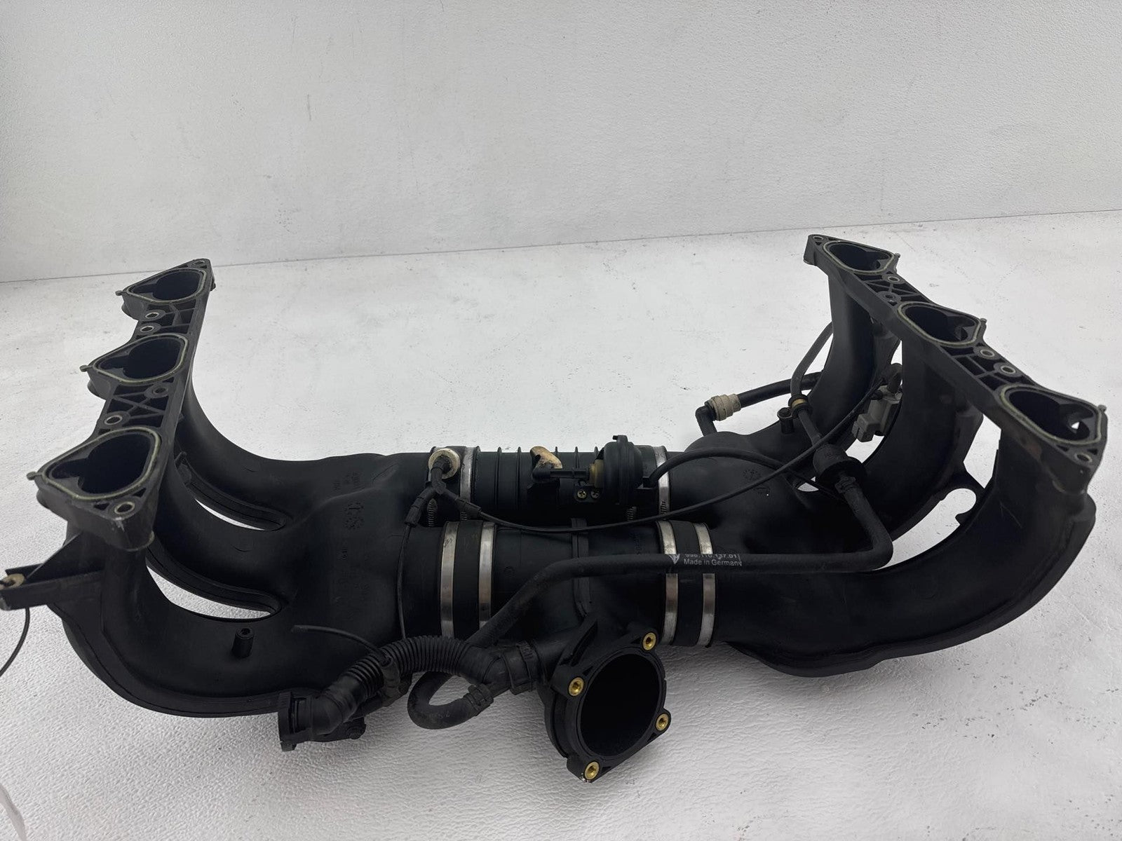 2000 - 2006 Porsche Boxster 2.7L Air Intake Manifold Assembly OEM
