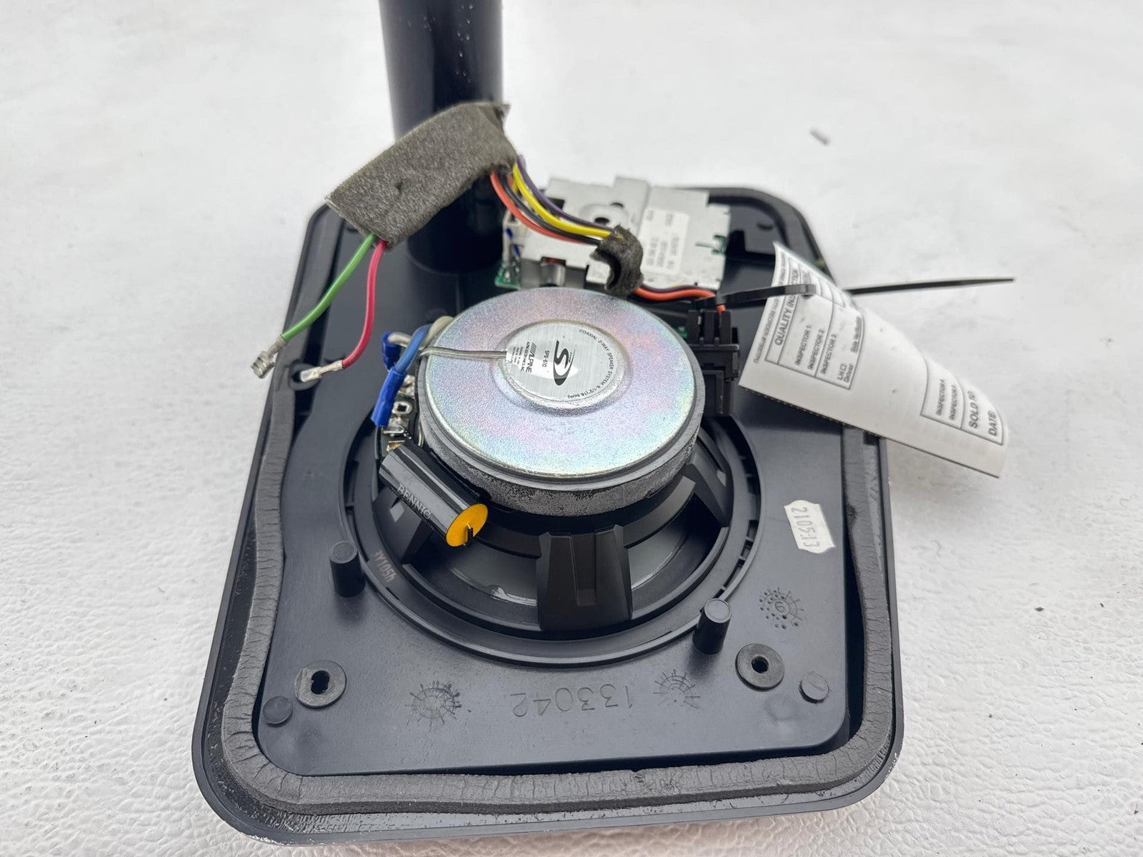 1991-1996 Chevrolet Corvette Rear Left Bose Speaker OEM 16152081