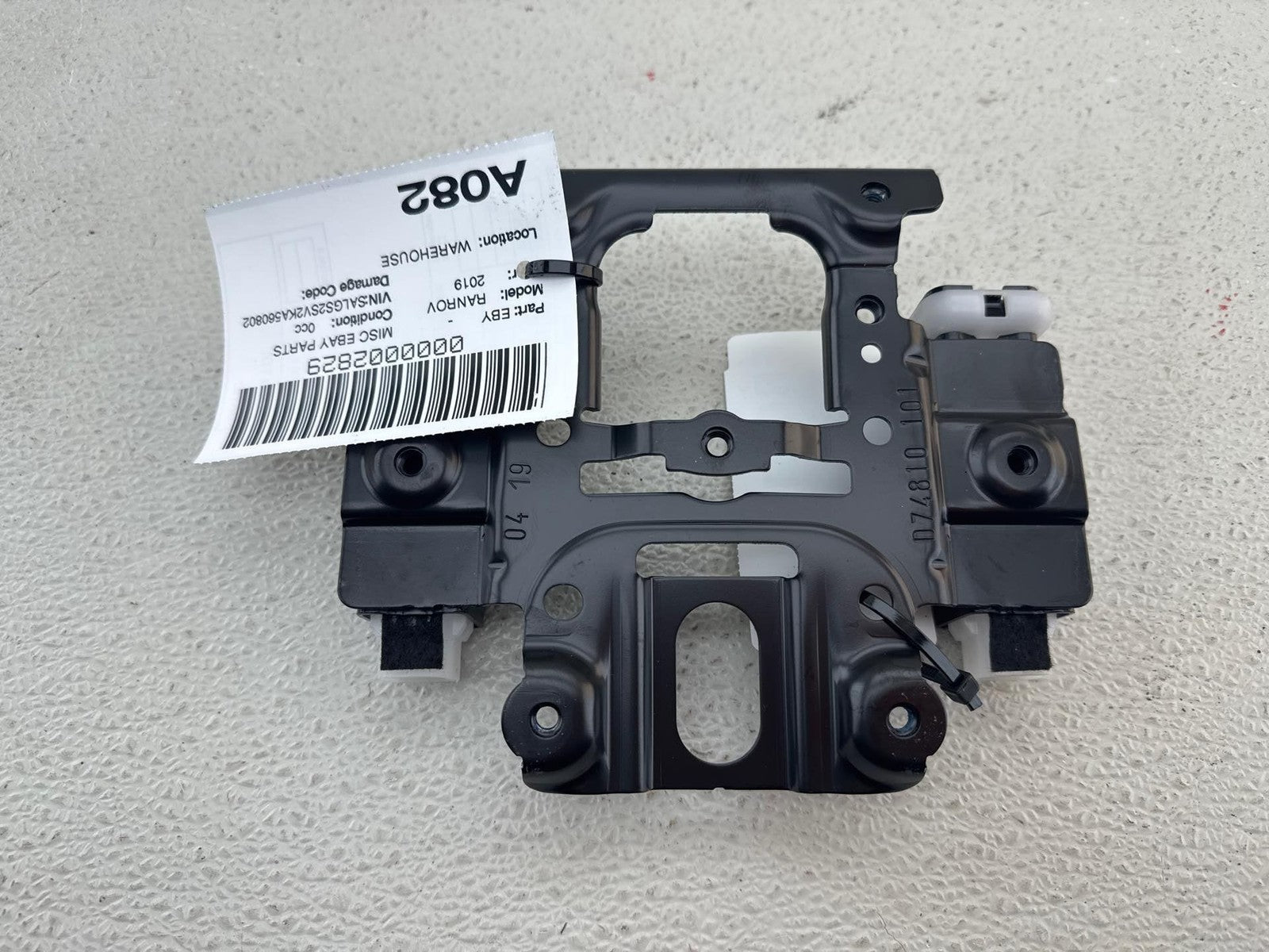 19 Land Rover RANGE ROVER Misc. Bracket OEM