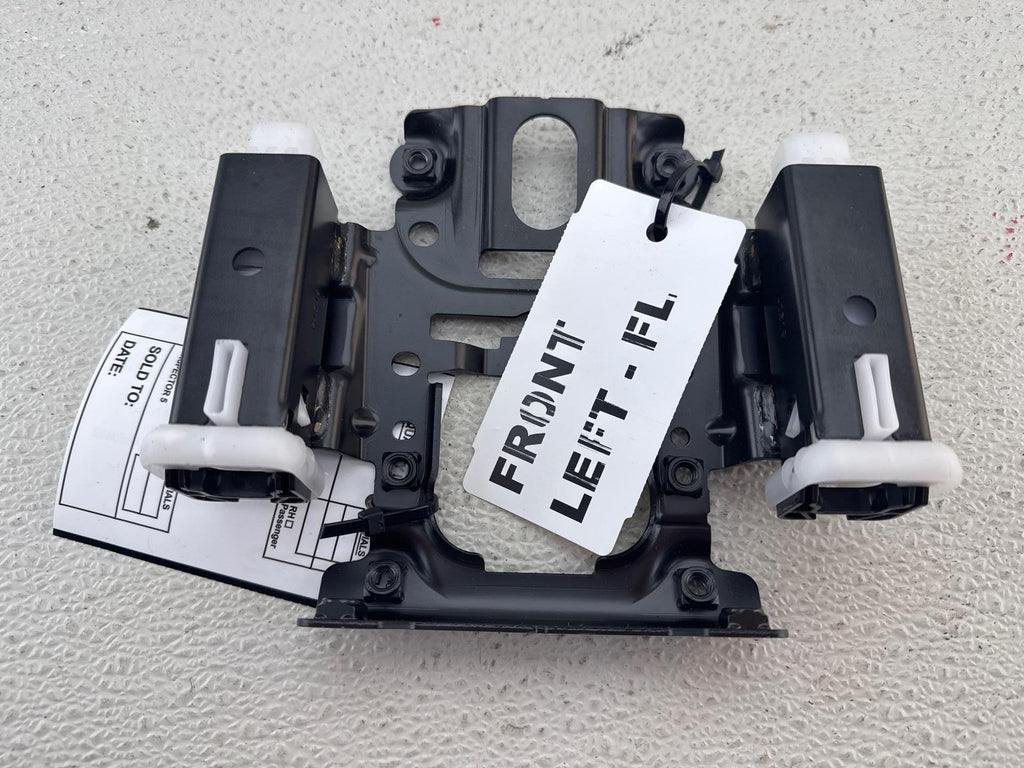 19 Land Rover RANGE ROVER Misc. Bracket OEM