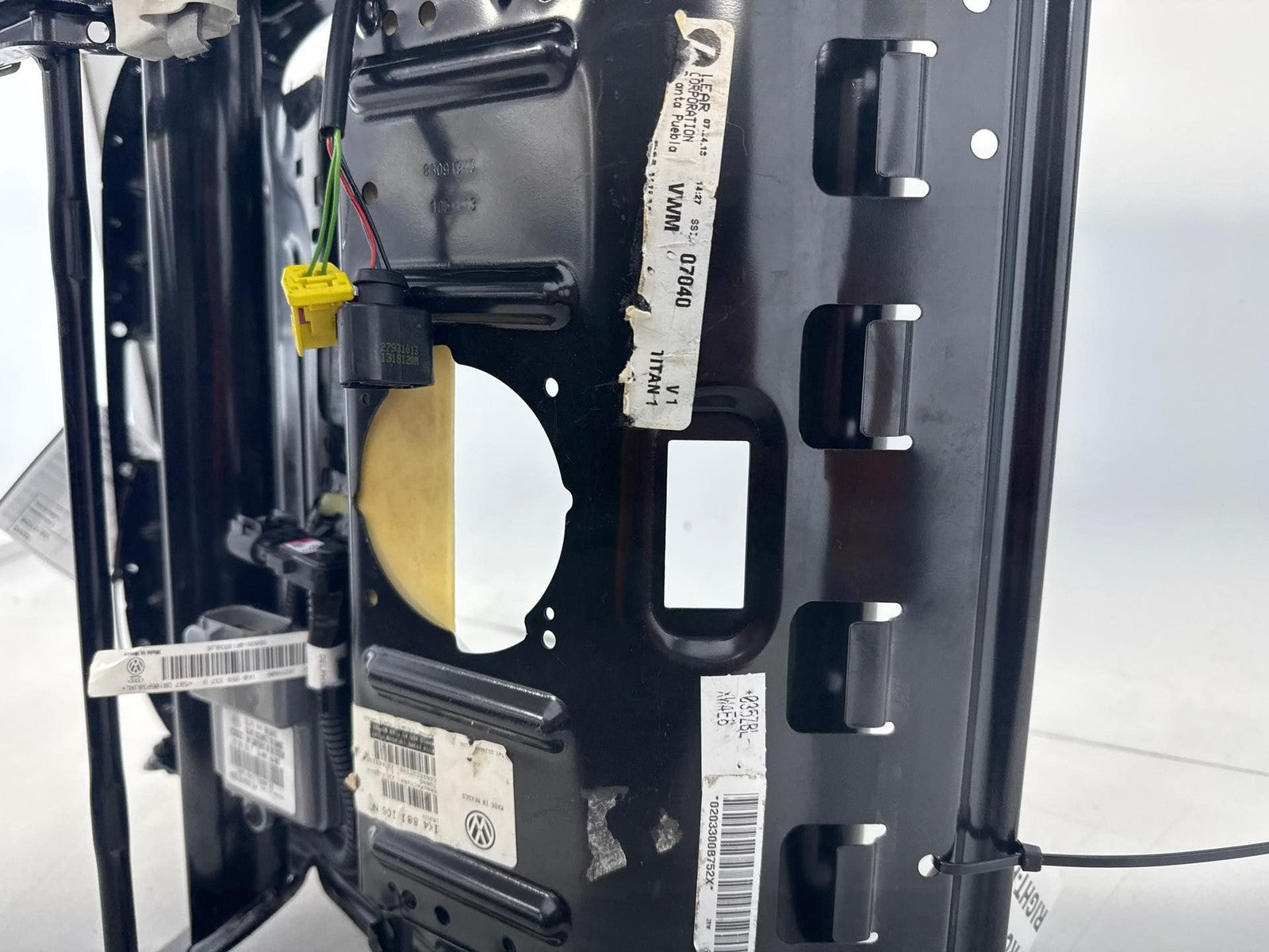 10-14 Volkswagen Jetta Sportwagen FRONT RIGHT PASSENGER SEAT LOWER TRACK FRAME