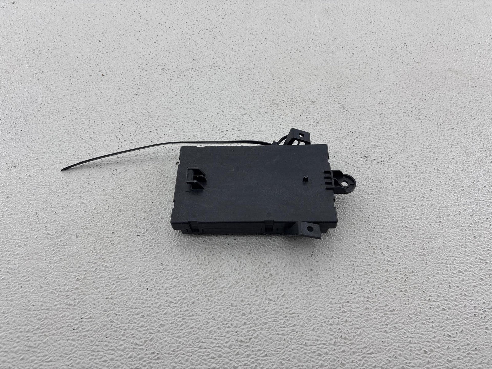 19 - 25 VOLVO XC40 FRONT RIGHT SEAT MEMORY HEAT CONTROL MODULE 32298159 OEM