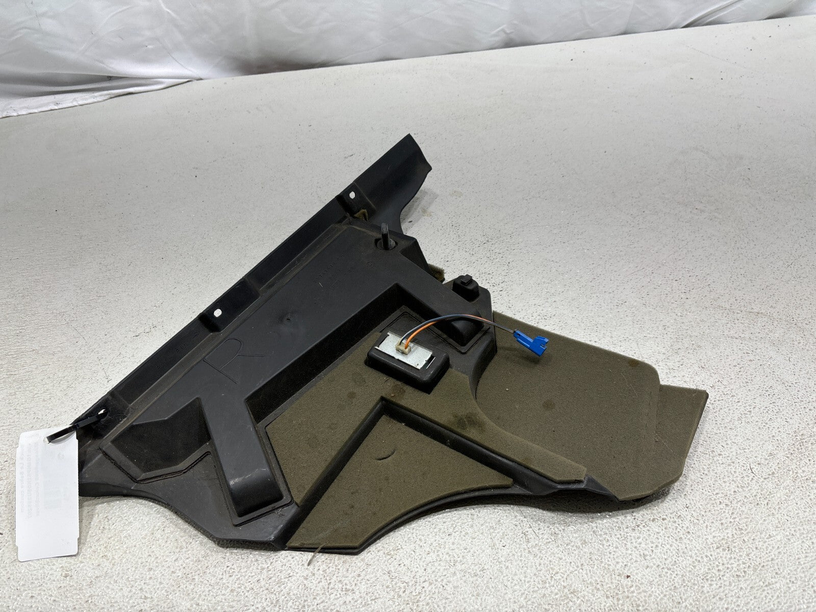 2000-2005 Buick Lesabre Right Side Lower Dashboard Trim Cover Insulator Oem