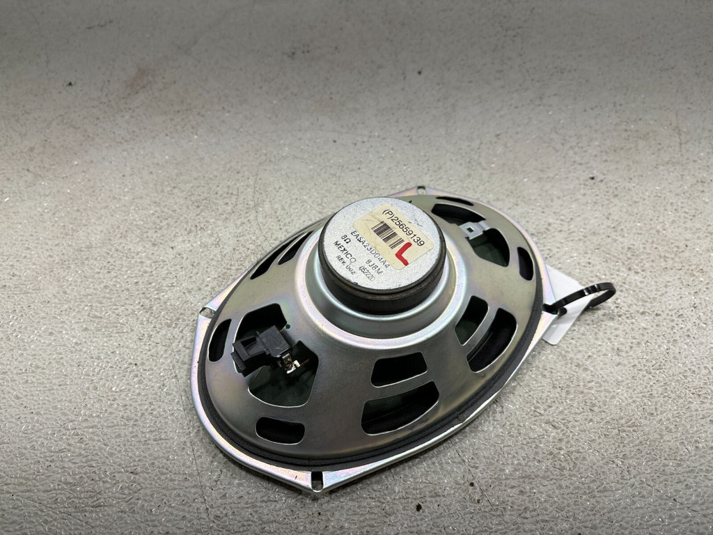 2000-2005 Buick Lesabre Rear Left Or Right Side Radio Audio Sound Speaker Oem