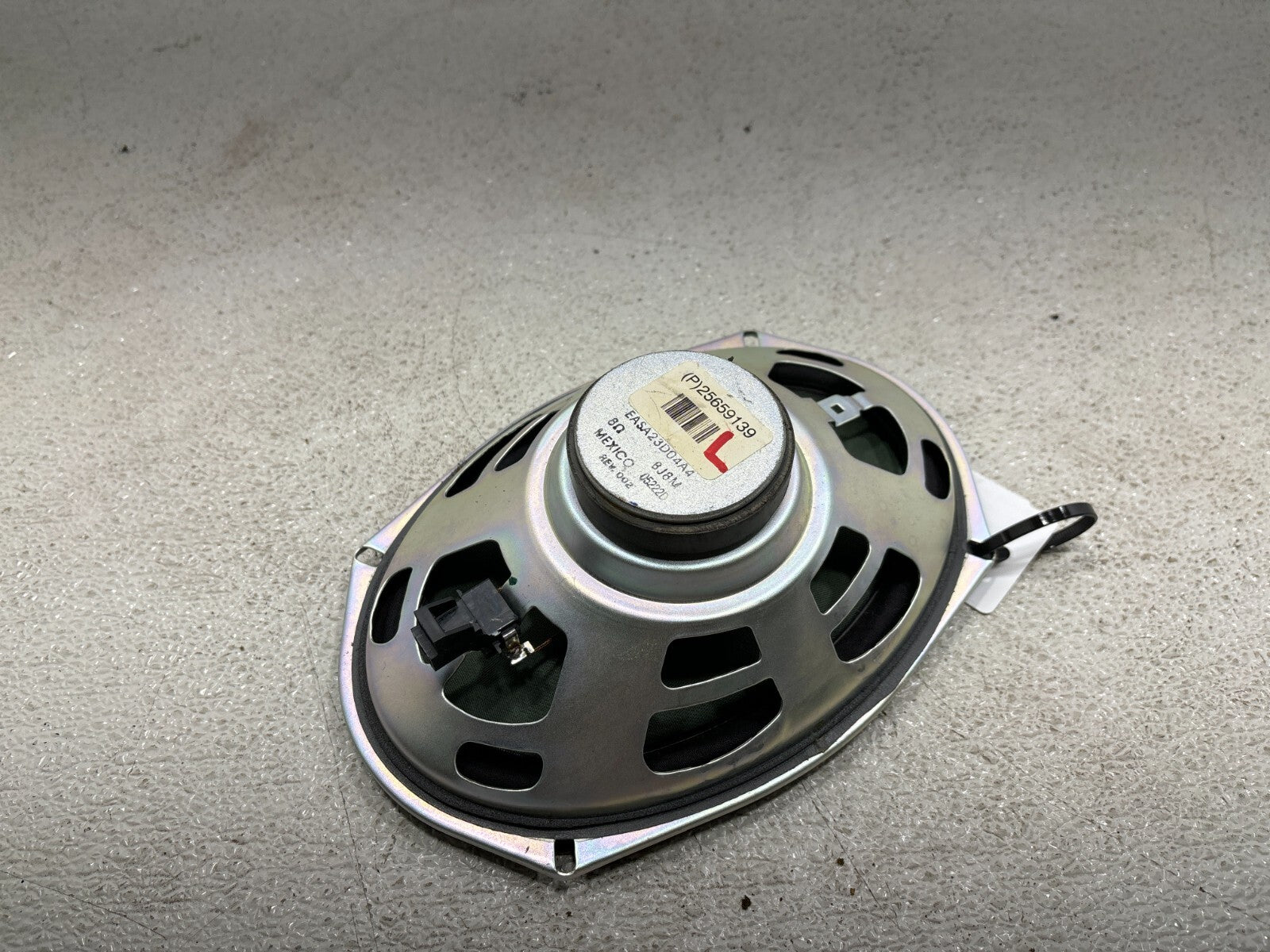 2000-2005 Buick Lesabre Rear Left Or Right Side Radio Audio Sound Speaker Oem