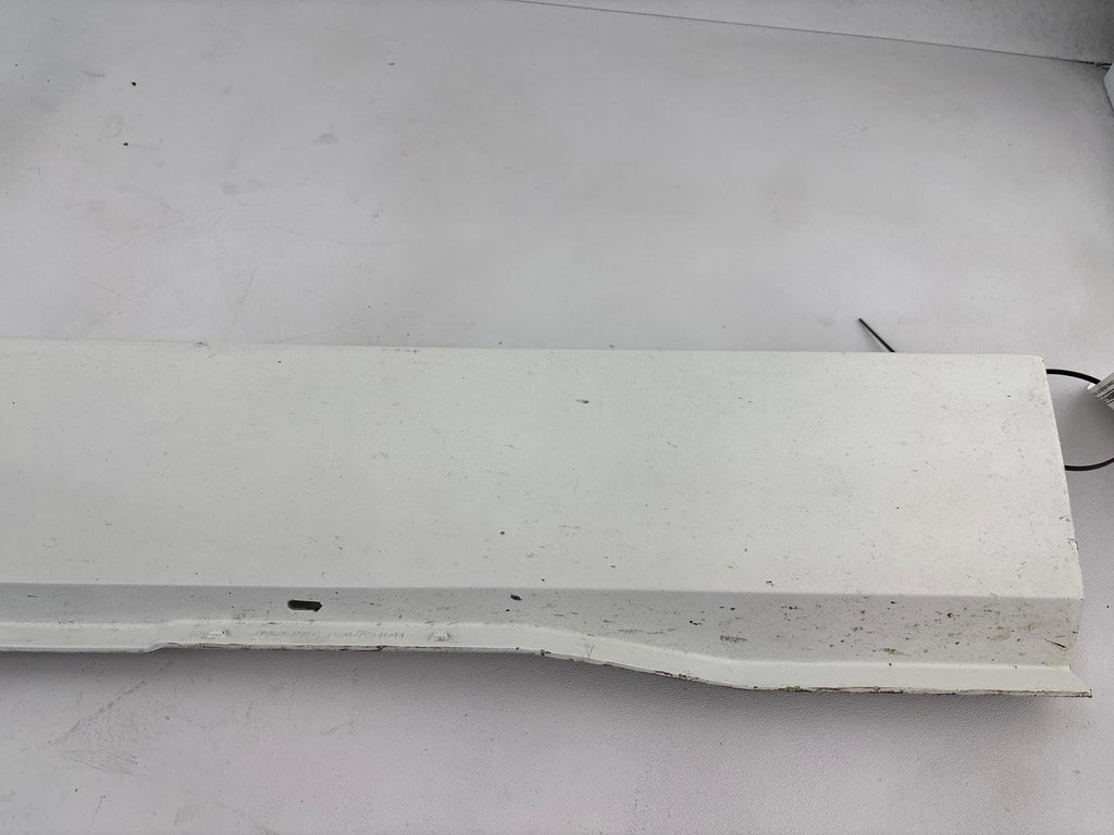 1984-1996 Chevrolet Corvette Right Rocker Panel Moulding Oem 10288348