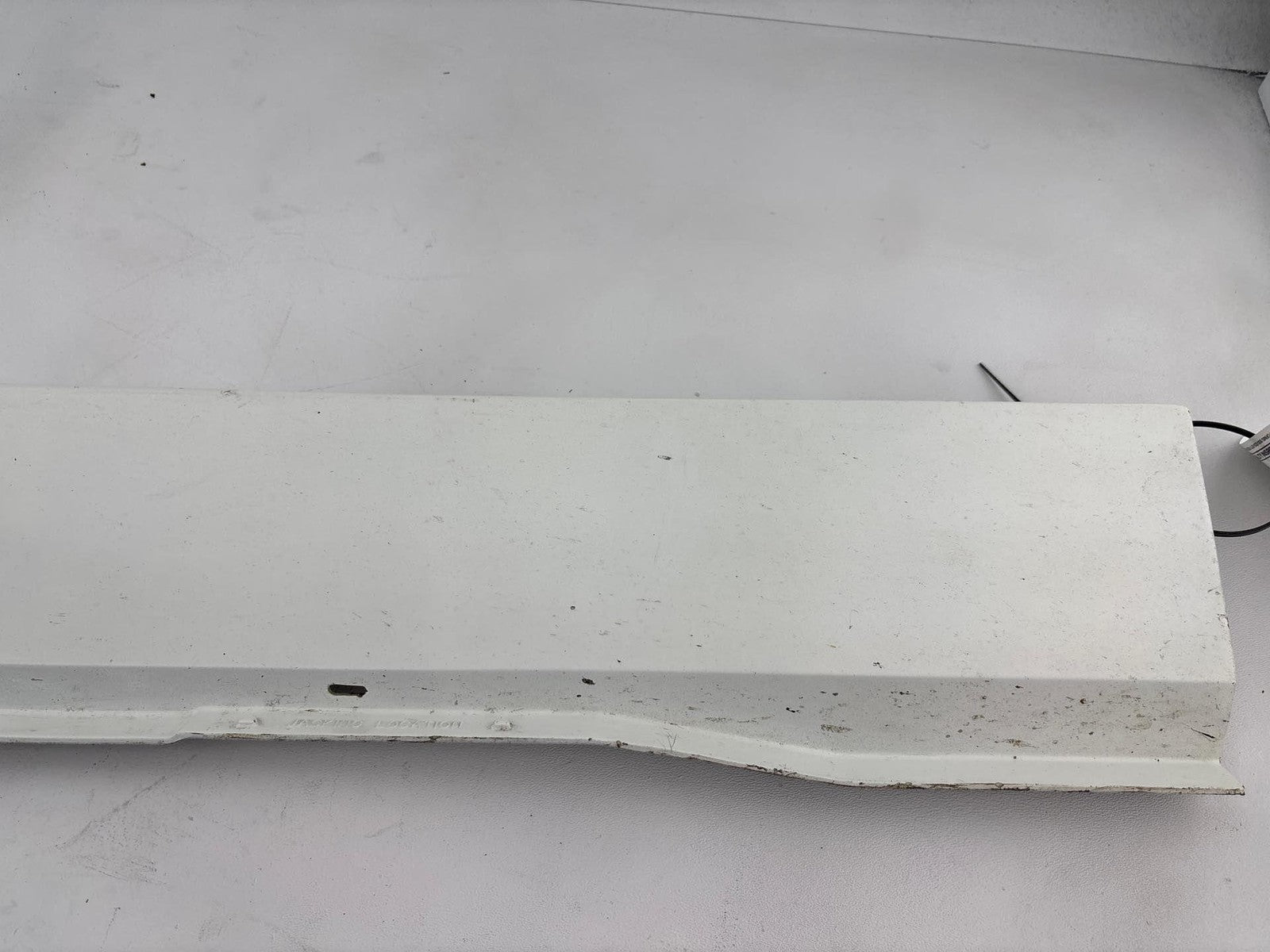 1984-1996 Chevrolet Corvette Right Rocker Panel Moulding Oem 10288348