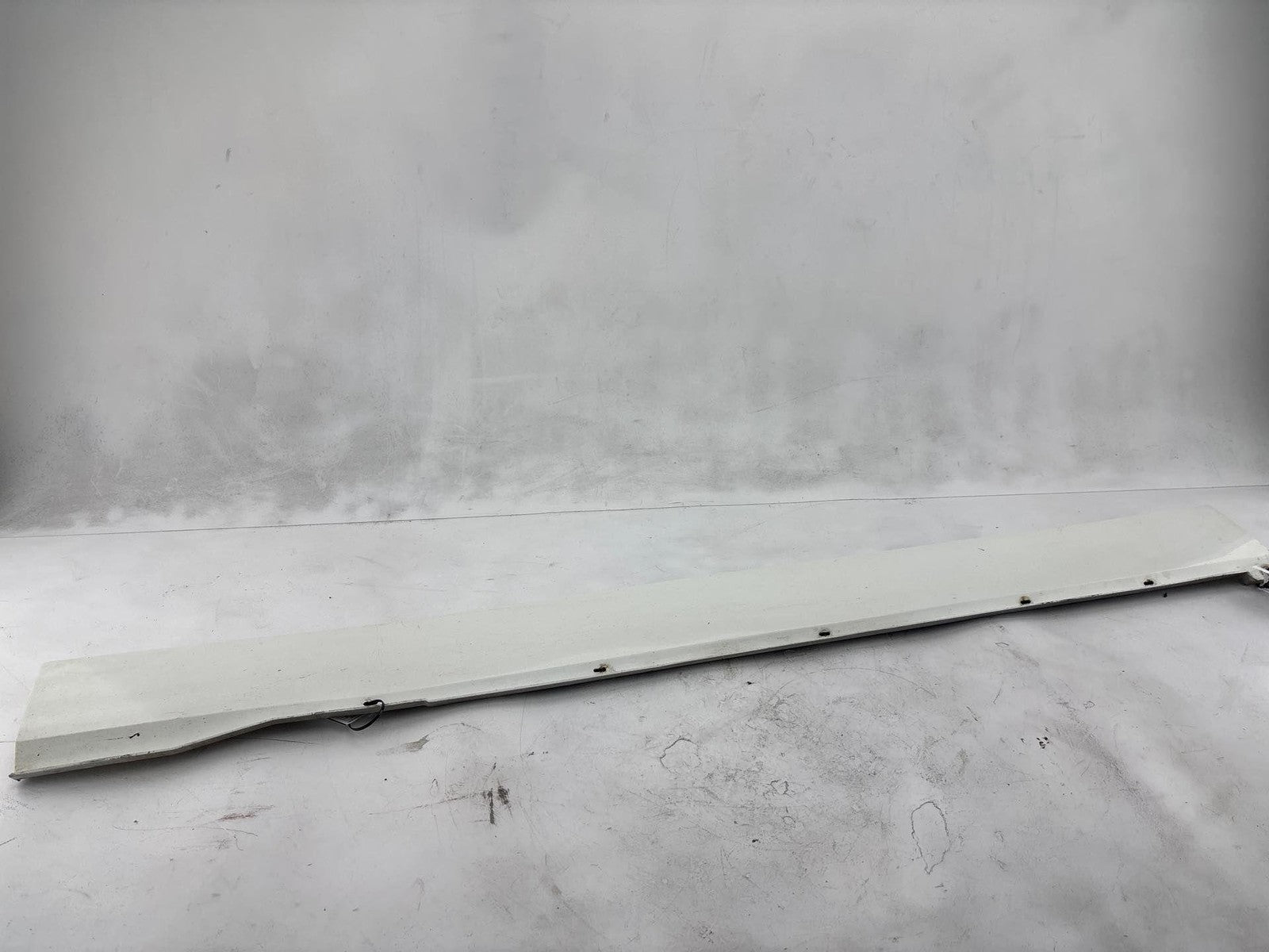 1984-1996 Chevrolet Corvette Left Rocker Panel Moulding Oem