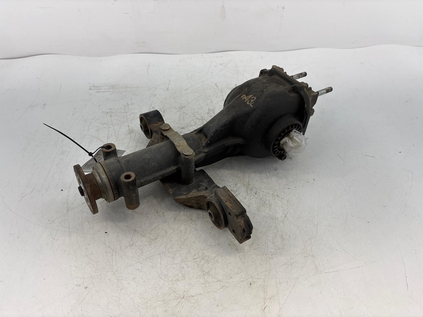 18-22 Subaru Legacy/ Outback Rear Differential 3.9 Ratio R43L Oem