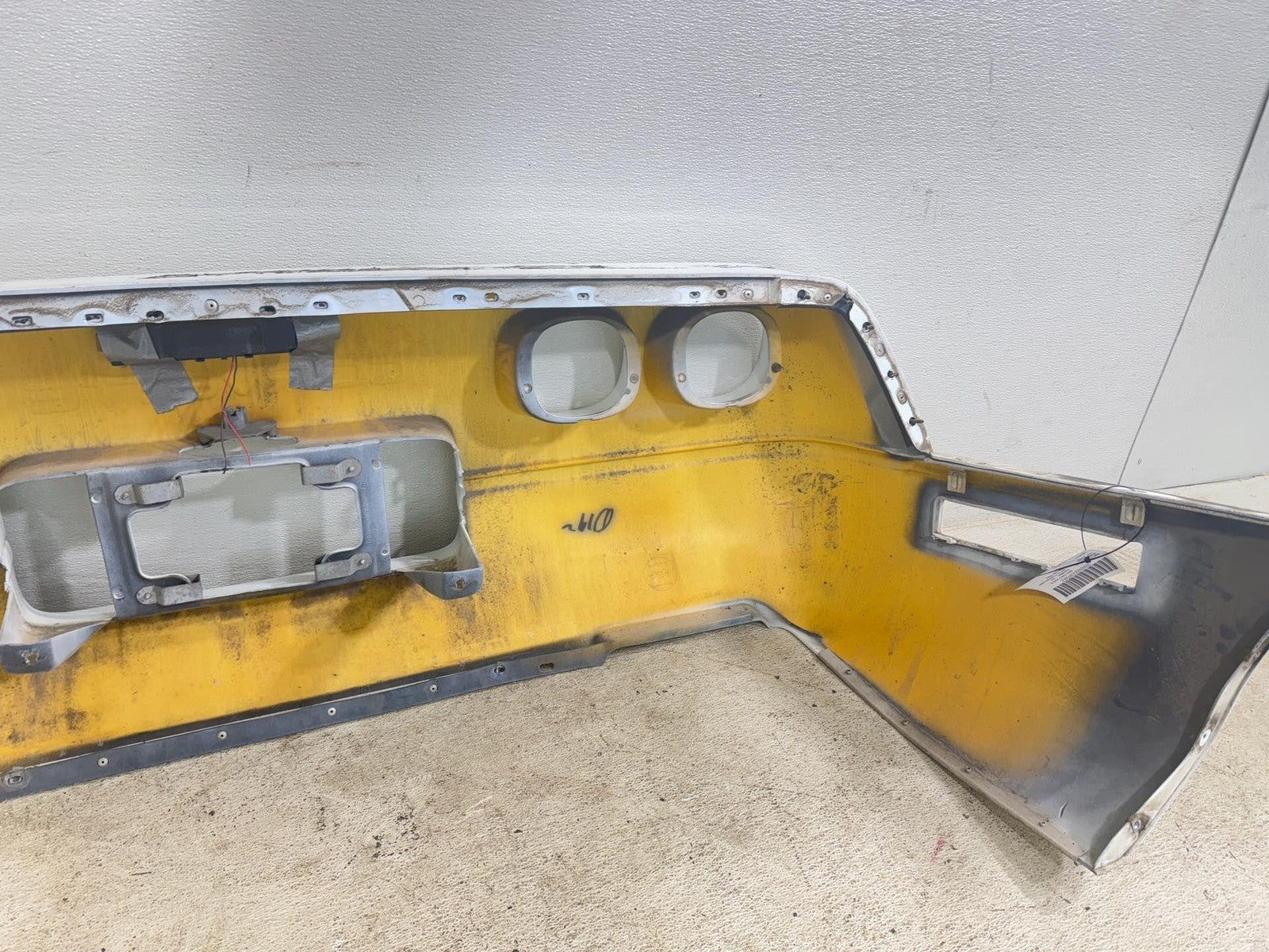 1991-1996 Chevrolet Corvette Rear Bumper Cover Oem