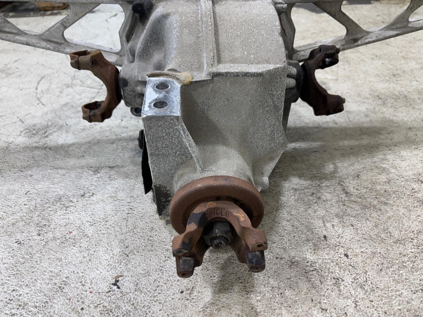 1984-1996 Chevrolet Corvette At Rear Differential Carrier Assembly Oem