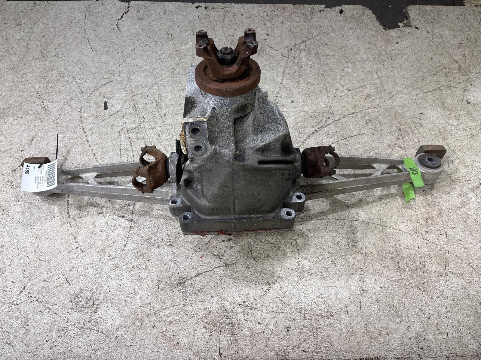 1984-1996 Chevrolet Corvette At Rear Differential Carrier Assembly Oem