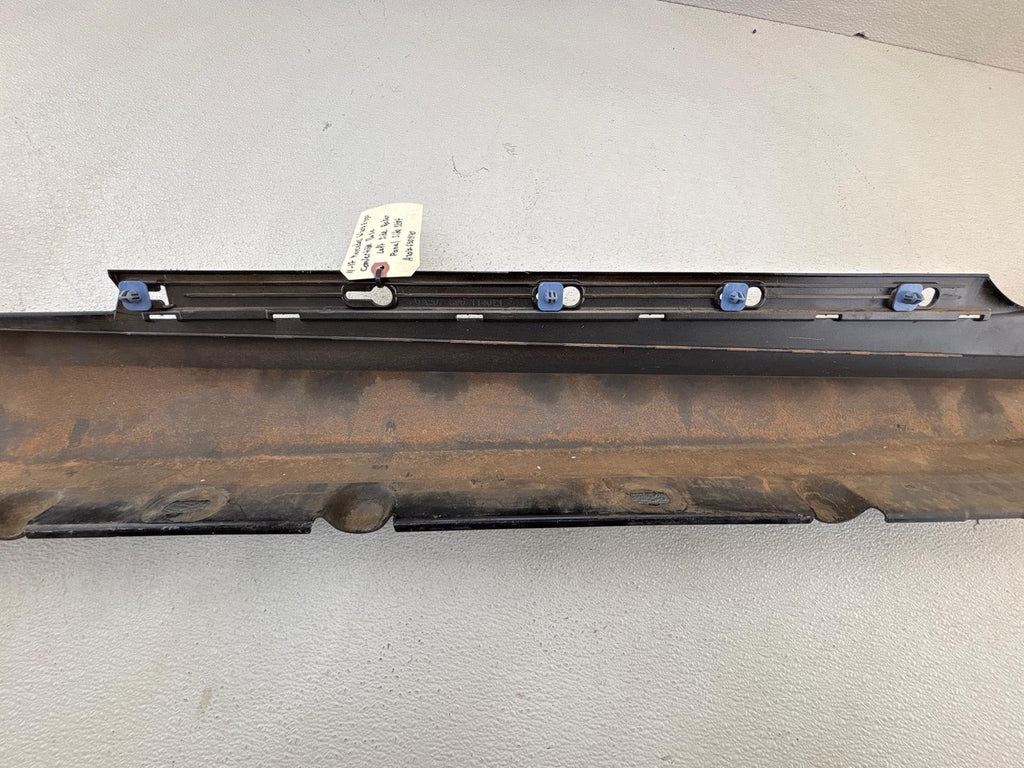 10-17 Mercedes E W212 Rocker Molding Cover Panel Left A2076901140