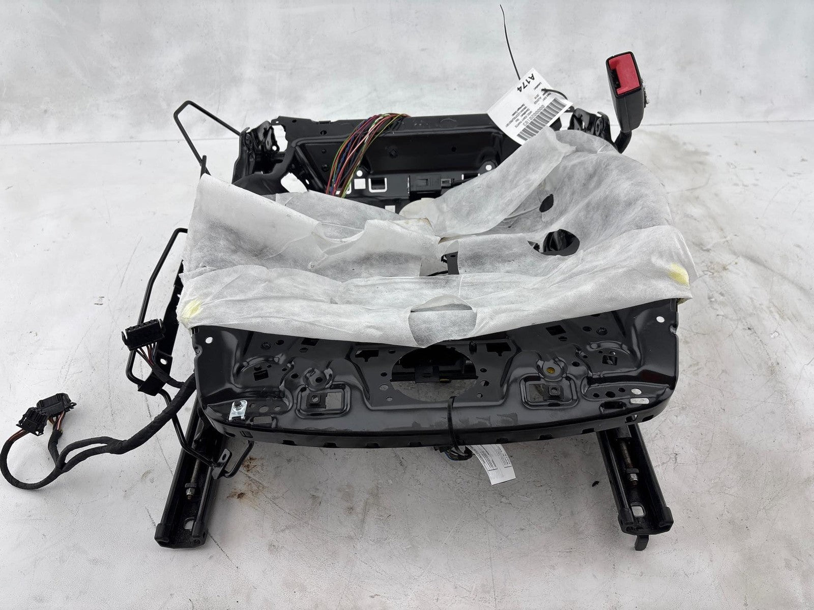 15-18 Audi Q3 Front Right Passenger Seat Lower Adjust Track Frame W/ Motor Oem