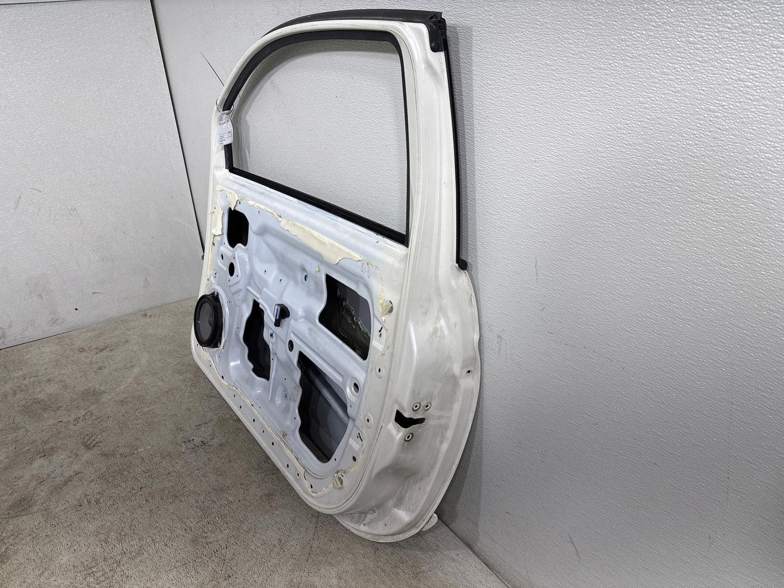 12-17 Fiat 500 Front Right Door Shell Panel Oem