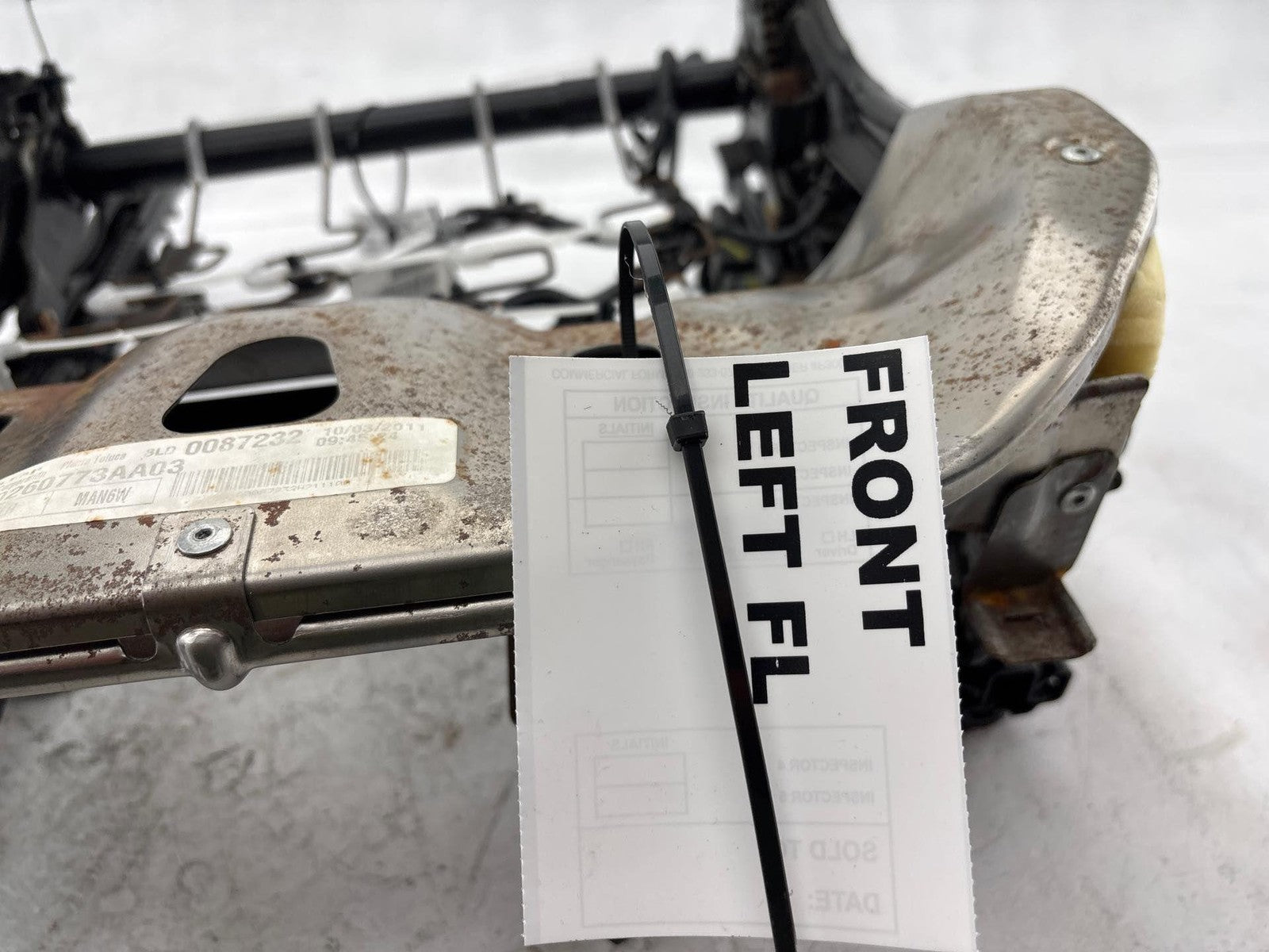 12-17 Fiat 500 Front Left Seat Track Frame Oem