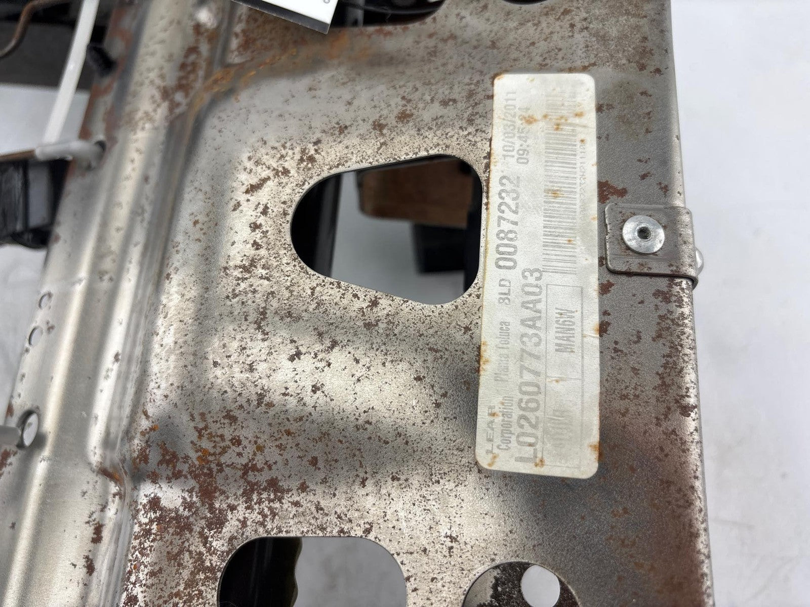 12-17 Fiat 500 Front Left Seat Track Frame Oem