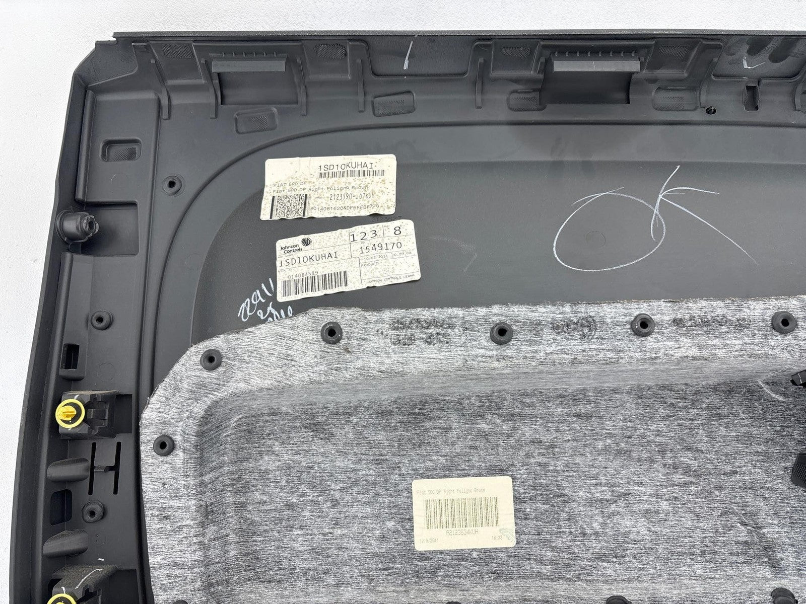 12-18 Fiat 500 Front Right Door Panel Trim Cover Oem